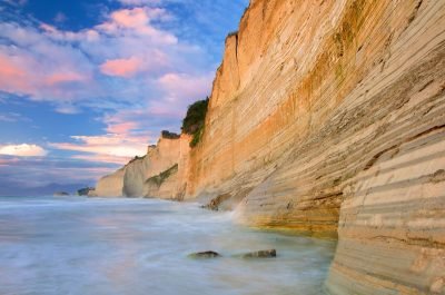 Dysis-Restaurant-Beach-1